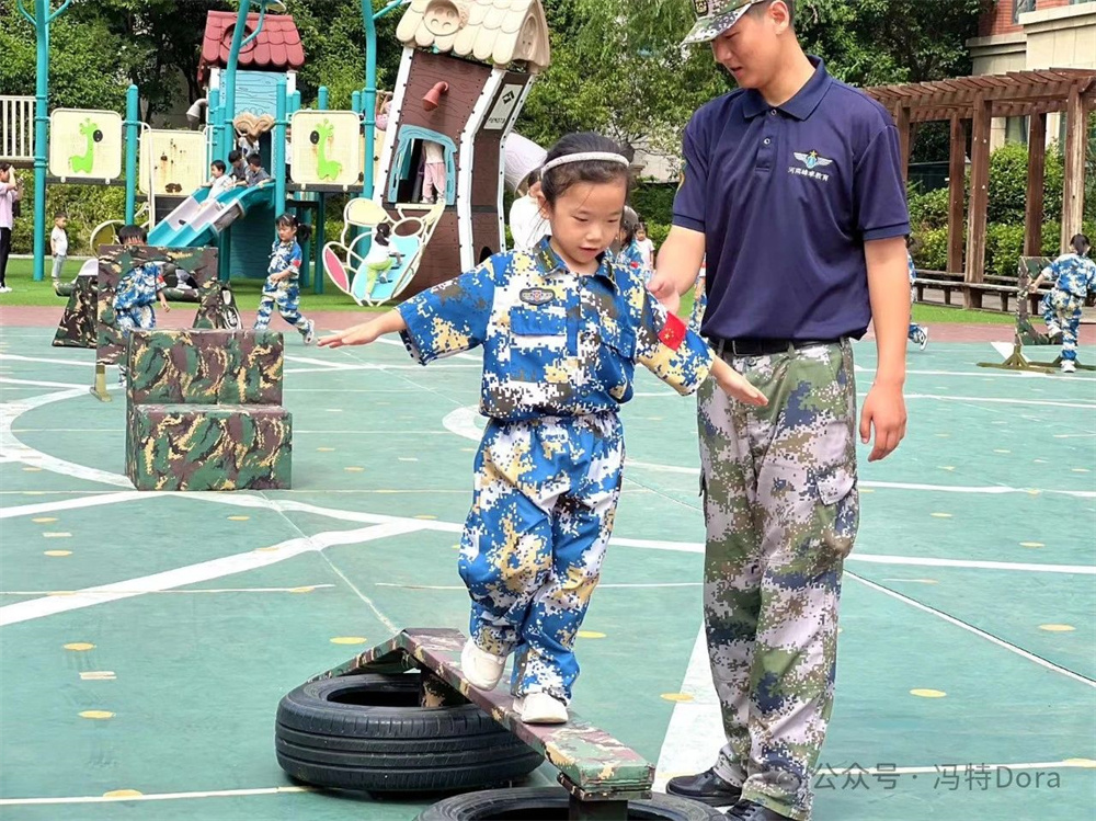 飒爽小小兵，磨砺共成长-郑州高新区冯特幼儿园学前班军事训练活动