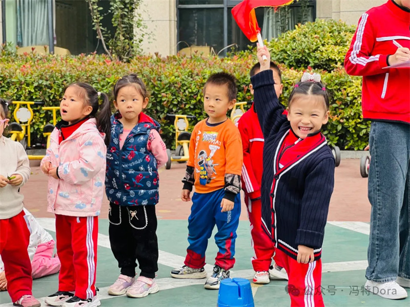 自理小能手快乐显身手-郑州高新区冯特幼儿园自理能力比赛