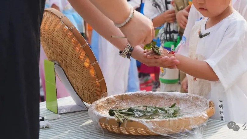  冯特幼儿园游园会：穿越千年的狂欢