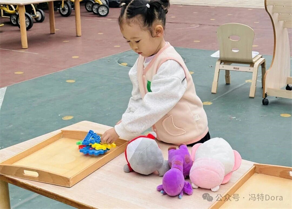 高新区冯特幼儿园-自理小能手,快乐显身手 高新区冯特幼儿园-自理小能手,快乐显身手