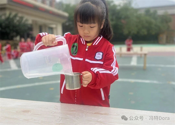 高新区冯特幼儿园-自理小能手,快乐显身手 高新区冯特幼儿园-自理小能手,快乐显身手